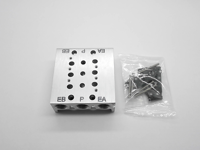 743605
Flex 3 Station Manifold