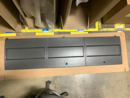 30131408 

Cover Q Upright Door Side 3 Section 