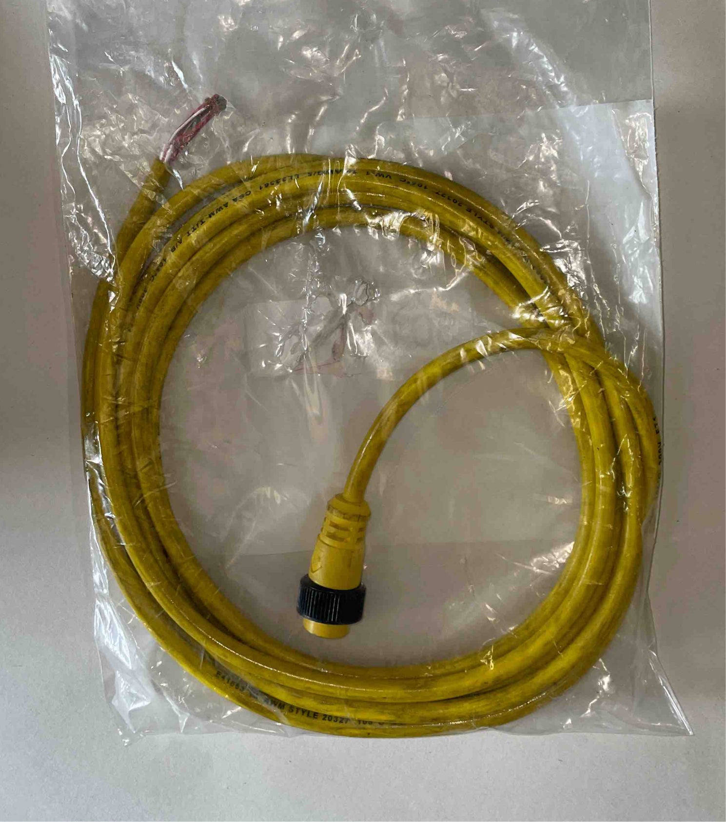 30134208 

Cable Electrical 5COND 18AWG STR-M Mini QD 12FT TPE Flex Rated 30134208 