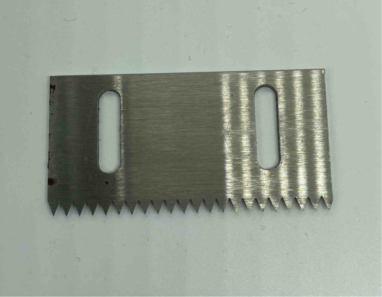 339HD 

LOC: B7-21
2" Heavy duty cutting blade   