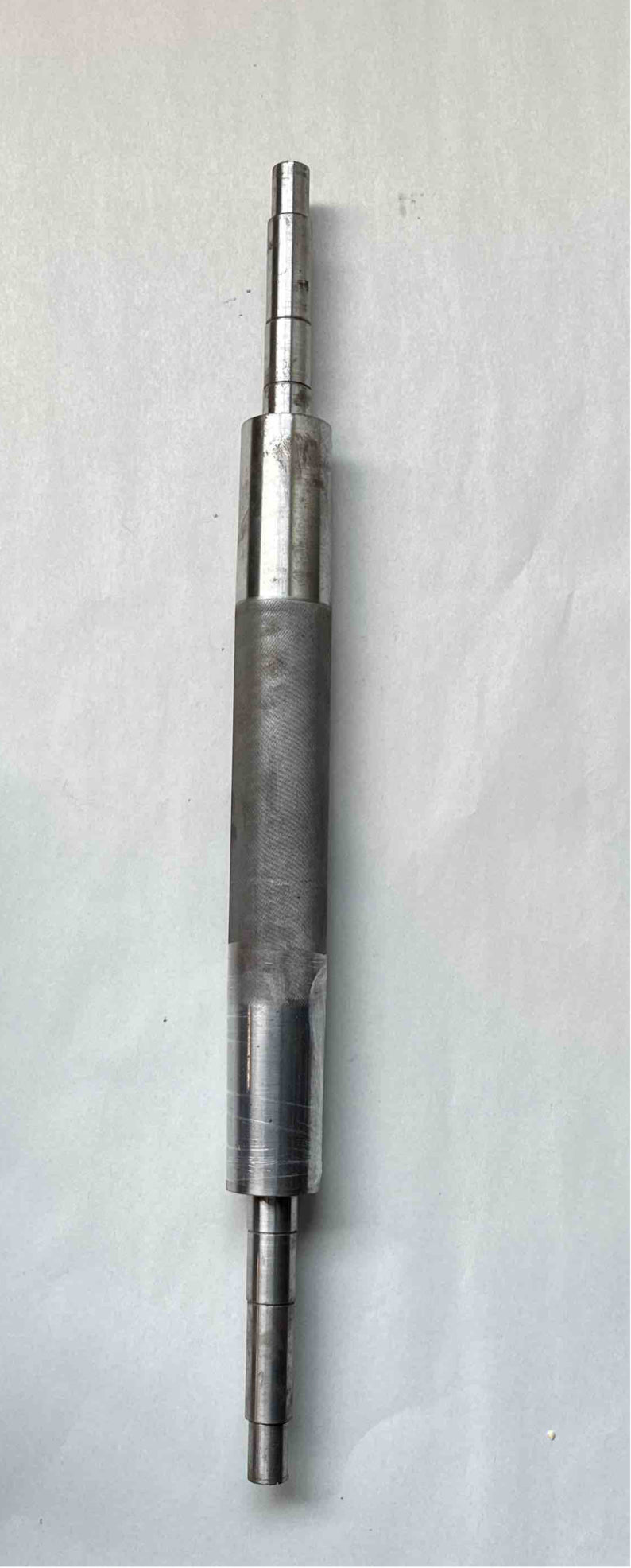 40-303. 

OUTFEED ROLLER HP-10/15 
40-303 3-4 WEEK LEAD TIME. (CUSTOMER MUST PROVIDE WHICH ROLLER IS NEEDED. SEE CUSTOMER PRINT TO EMAIL)
010053 