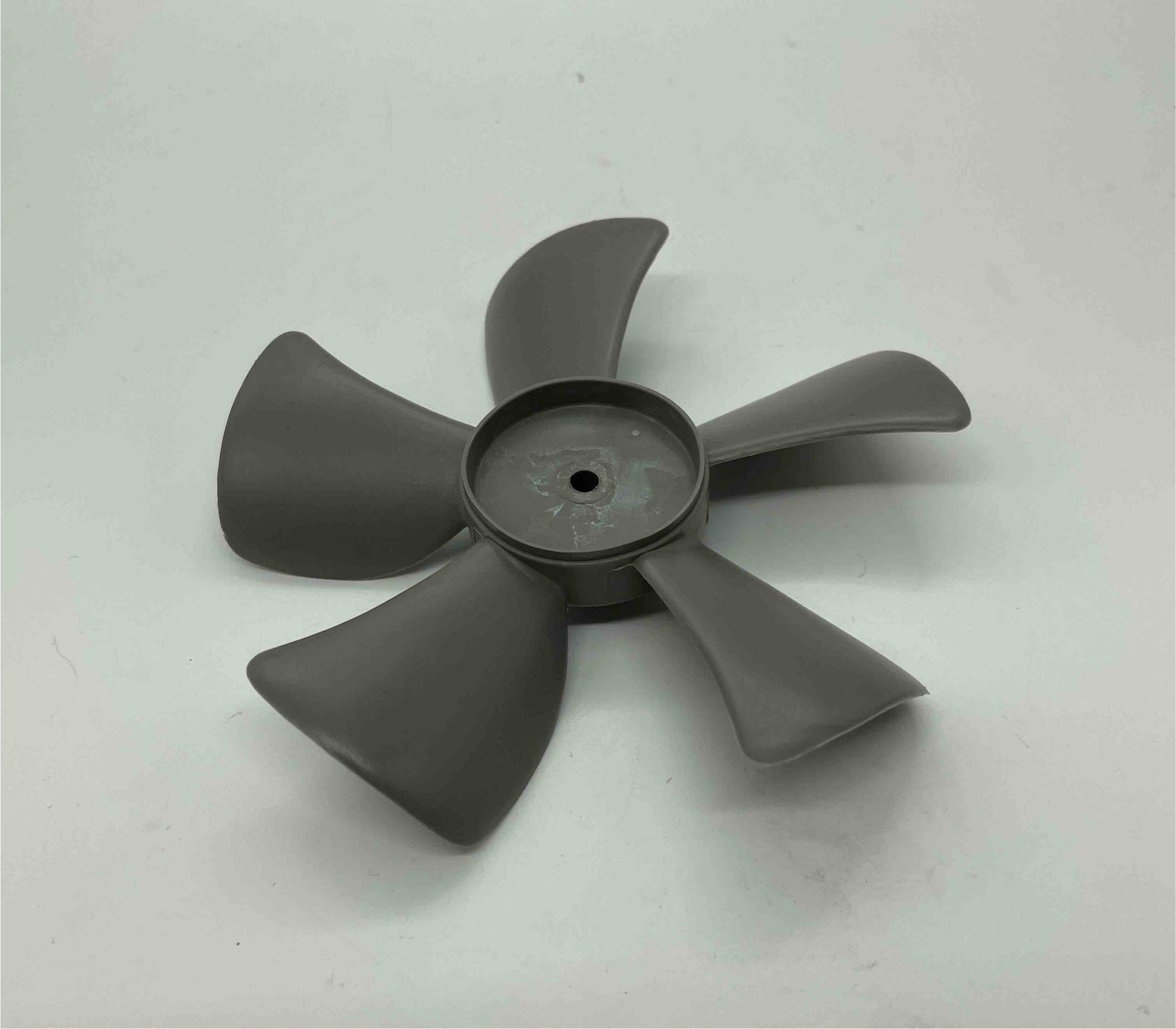 620-42-05 

CCW Fan T18 , TD18 , T16 , TD16 (Gray) 
