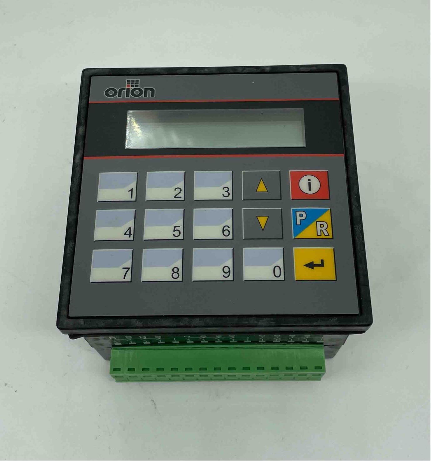 732483 

3.8"3.8" Mono touch panel STN
732483 (PROGRAMMING IS EXTRA) 