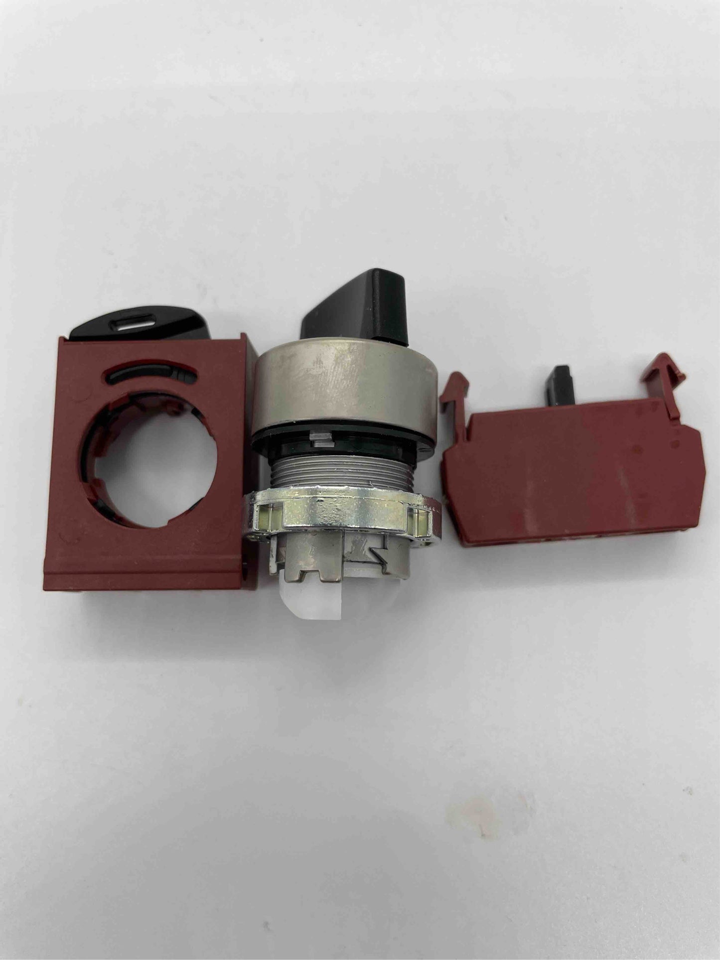 AR22PR-210B 

Selector Switch 