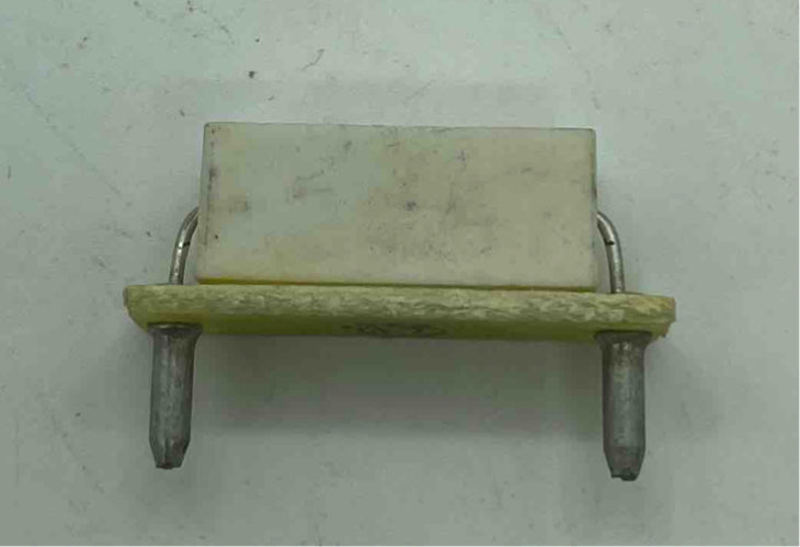 E139 

1/2HP Resistor 