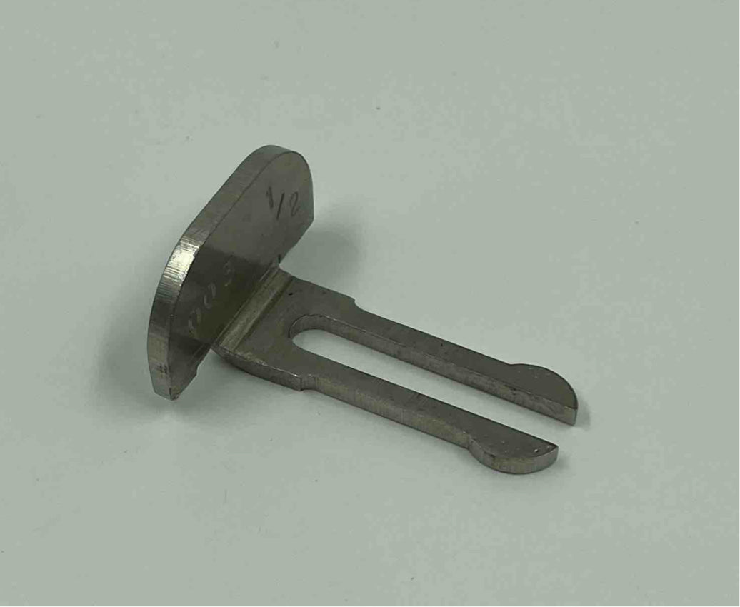 F05-1219-003 

Pusher, Q/D, 1/2" Over Conveyor 