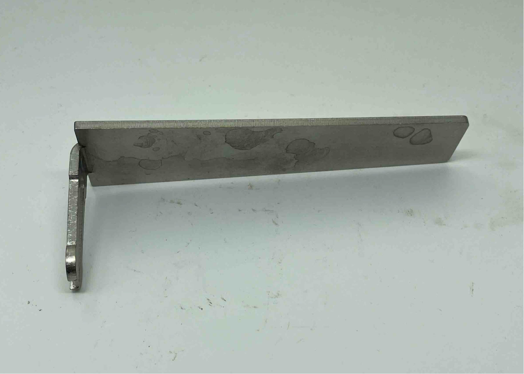 F05-1219-039 

Pusher For Infeed 5" 