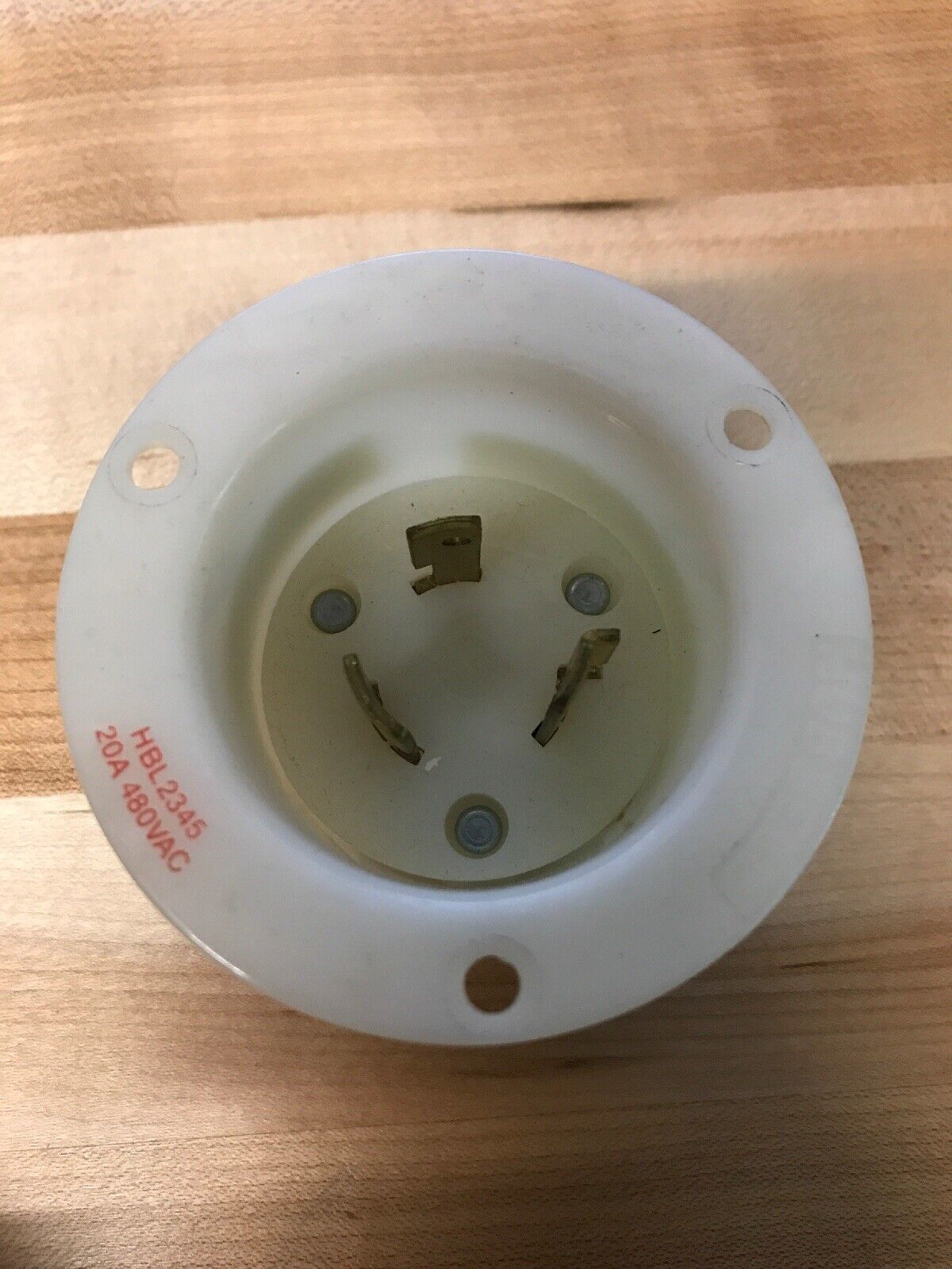 HBL2345 

Locking Devices, Twist-Lock¬Æ, Industrial, Flanged Inlet, 20A 480V 2-Pole 3-Wire 