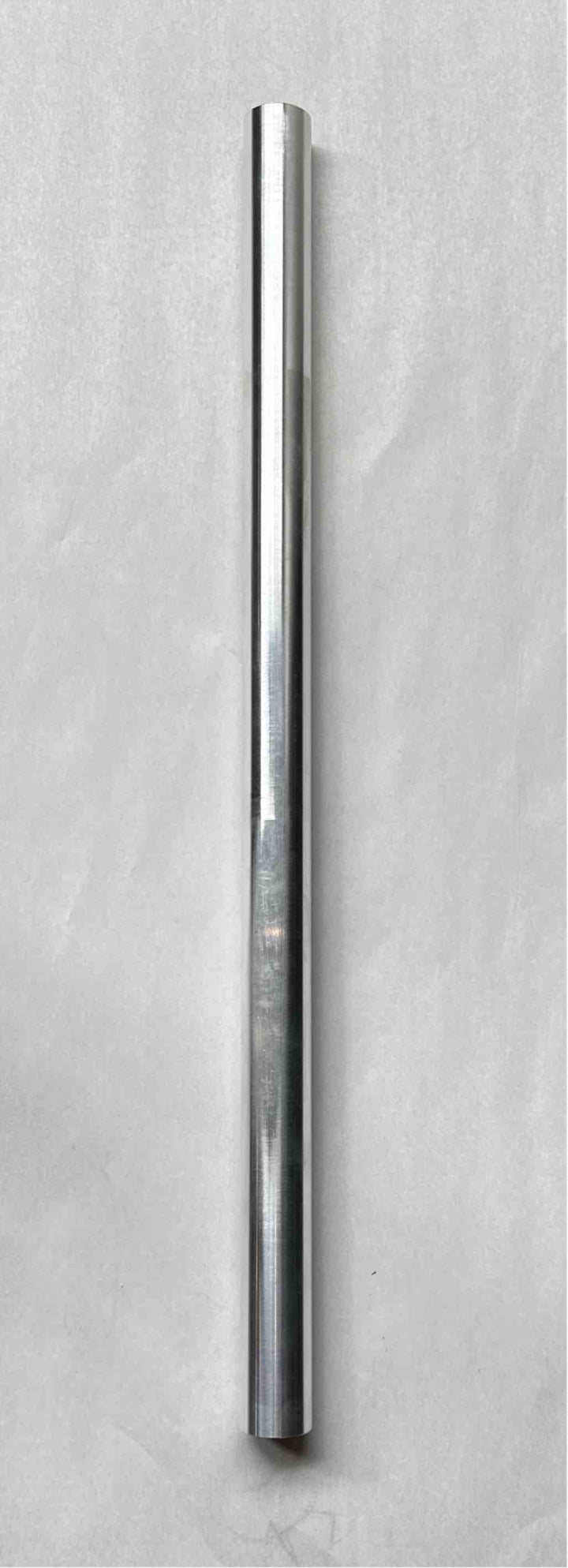 J01-0007-132. 

Roller body 1-1/2" 
