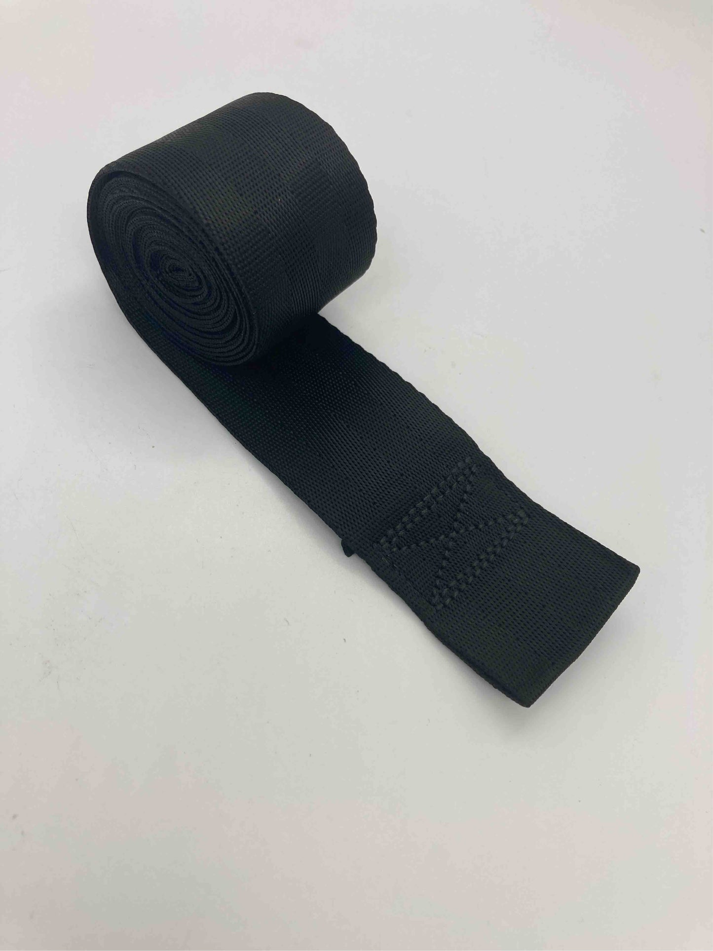 K242-2 

LIFT BELT PUP 550 K242-2, K242
ORIGINAL BELT WAS GREEN BUT ONLY HAD A GLUED SEAM. THIS IS BLACK AND IS SEWN.
 