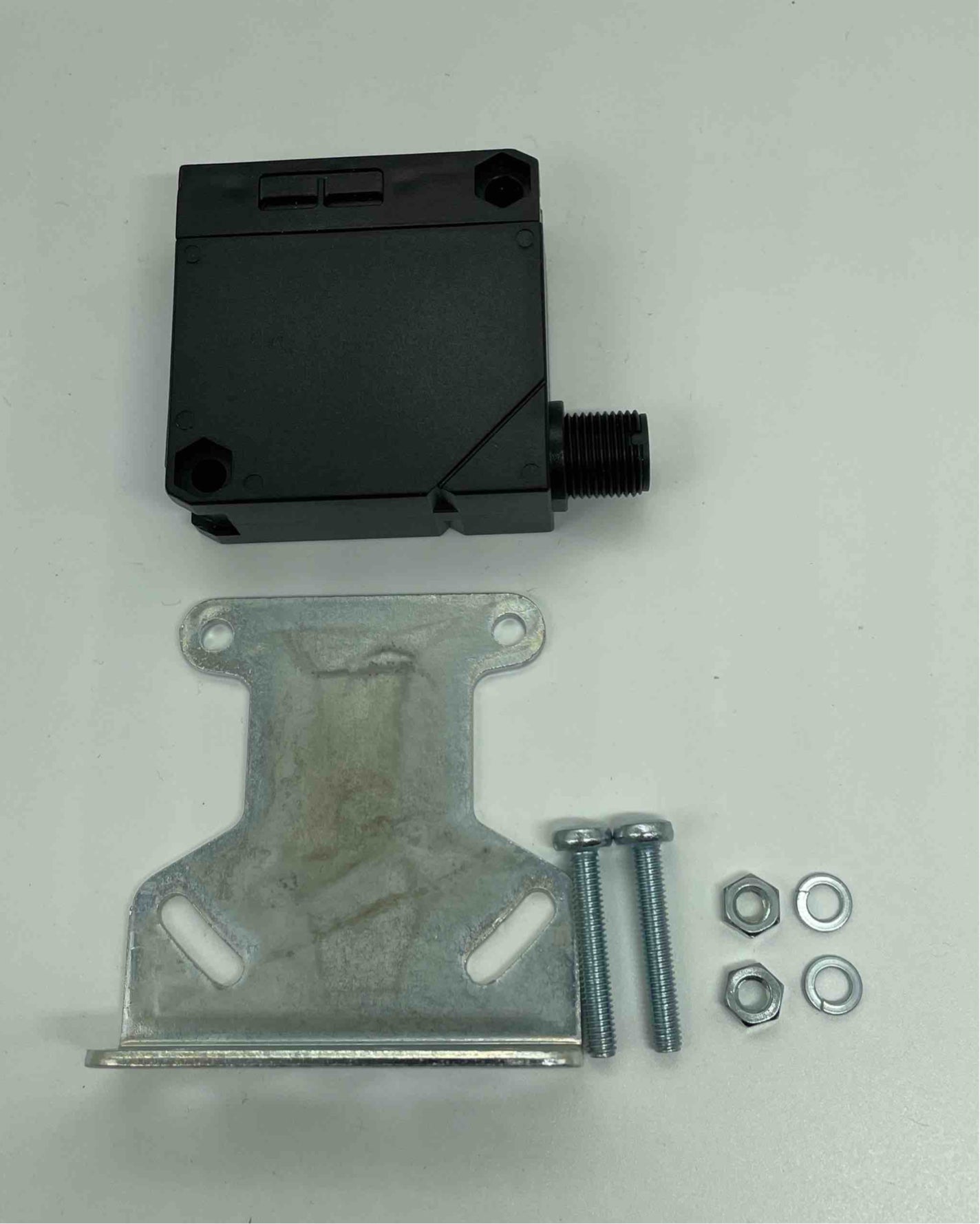 S380808900A 

PHOTOEYE, LOAD HEIGHT CARRIAGE M2, SM1, SW1  S38808900A  S380808900A 