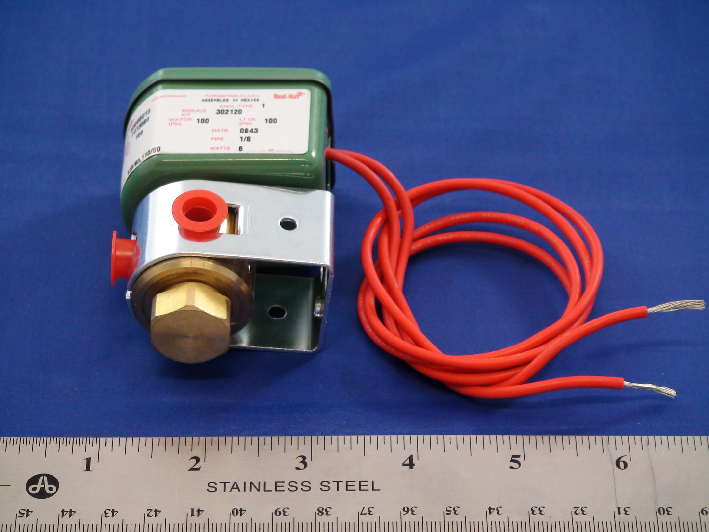 VA-0017 

Solenoid valve 18" NPT 3 way 120v 